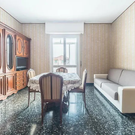 Apartment Central Albisola Spacious Close To The Beach