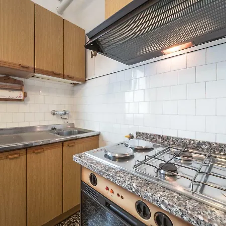 Apartment Central Albisola Spacious Close To The Beach