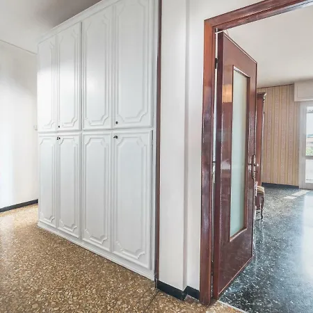 Central Albisola Spacious Close To The Beach Apartment