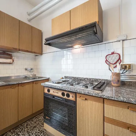 Apartment Central Albisola Spacious Close To The Beach